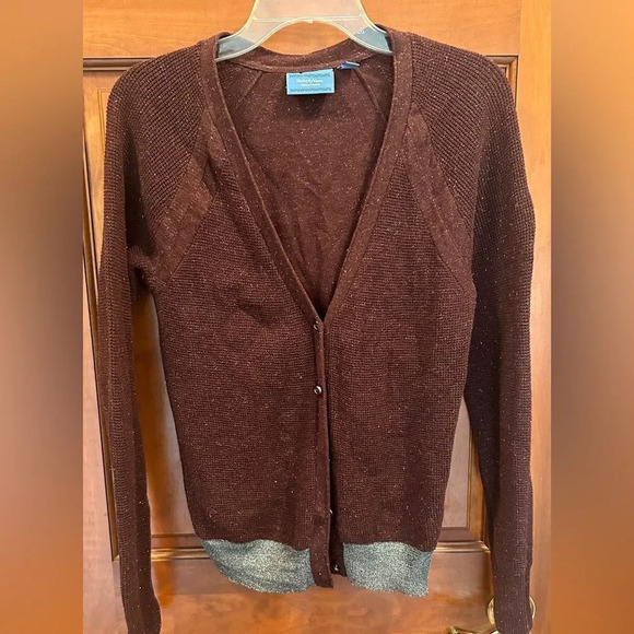 Simply Vera Wang Med Women's Jamocha Red Wine Silver Shimmer Button Up Cardigan - Picture 1 of 3